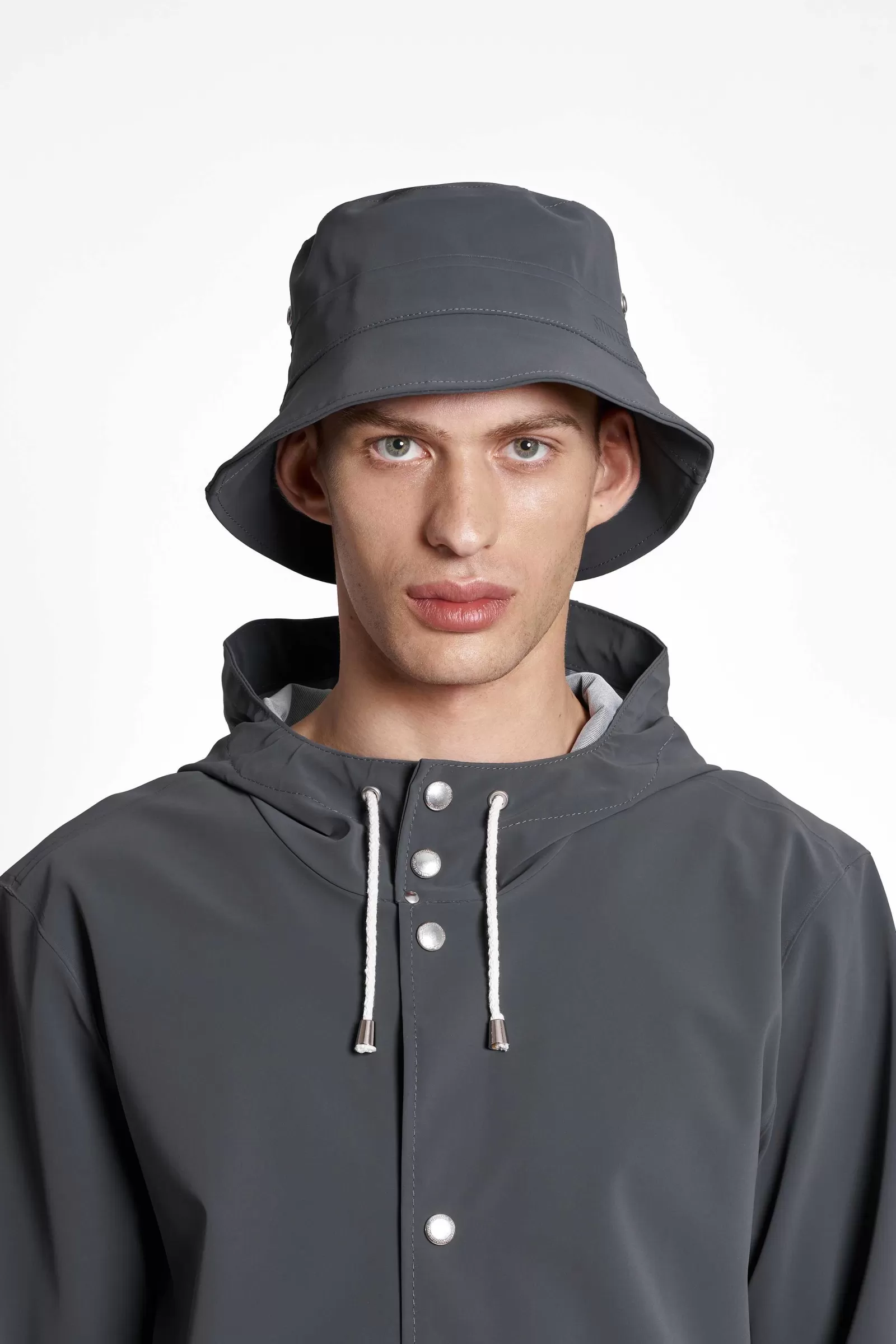 STUTTERHEIM Tillbehörsrea*Beckholmen Matte Bucket Hat